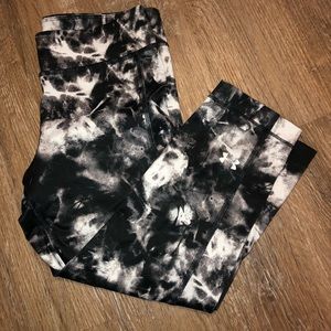 Under Armour Cropped Leggings